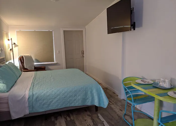 Beachpoint Cottages