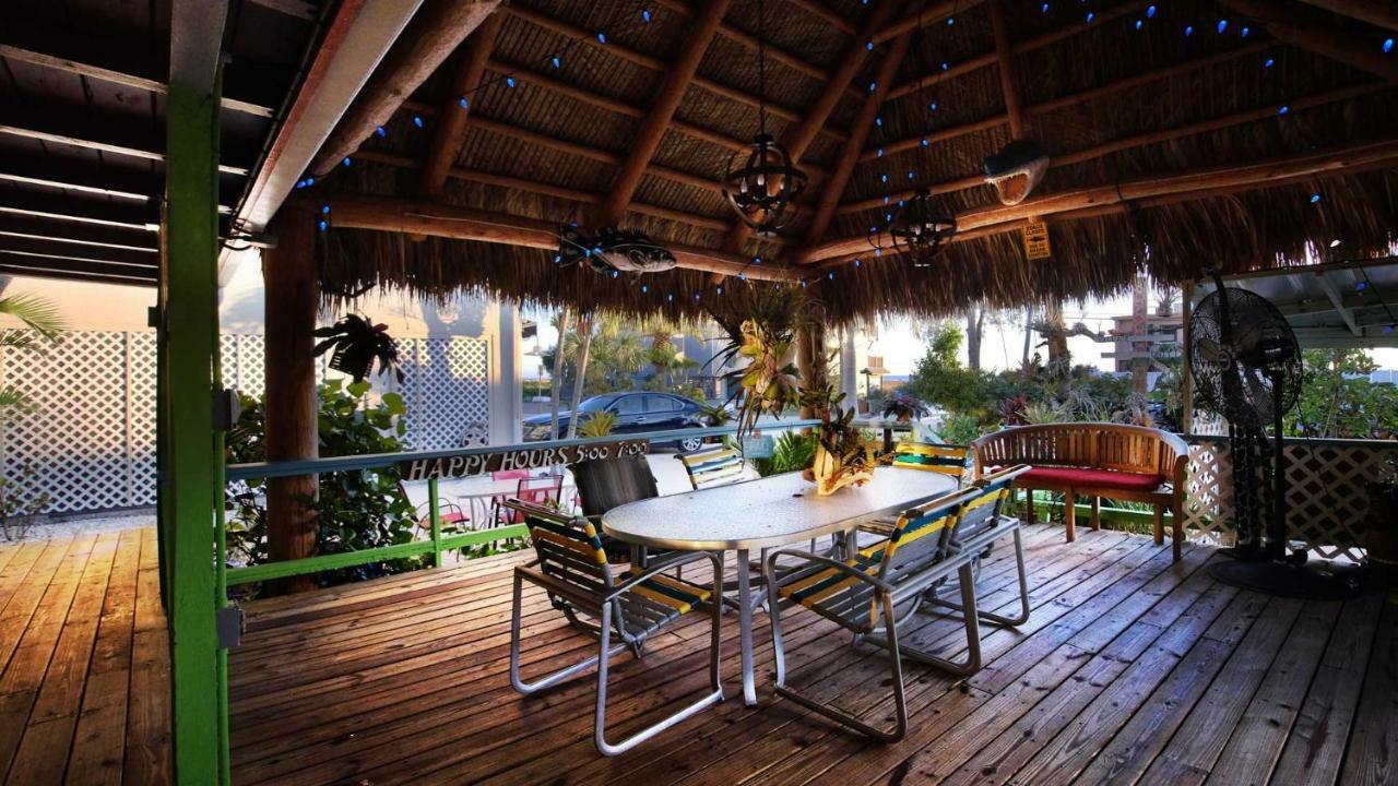 Beachpoint Apartment *